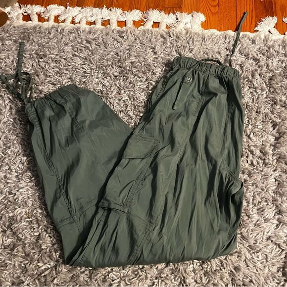 lululemon parachute pants size xs green eucalyptus